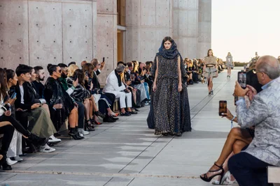 Look 2